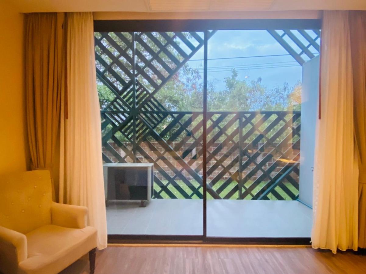 Rimkhobfa Urban Resort Samut Prakan Exteriör bild
